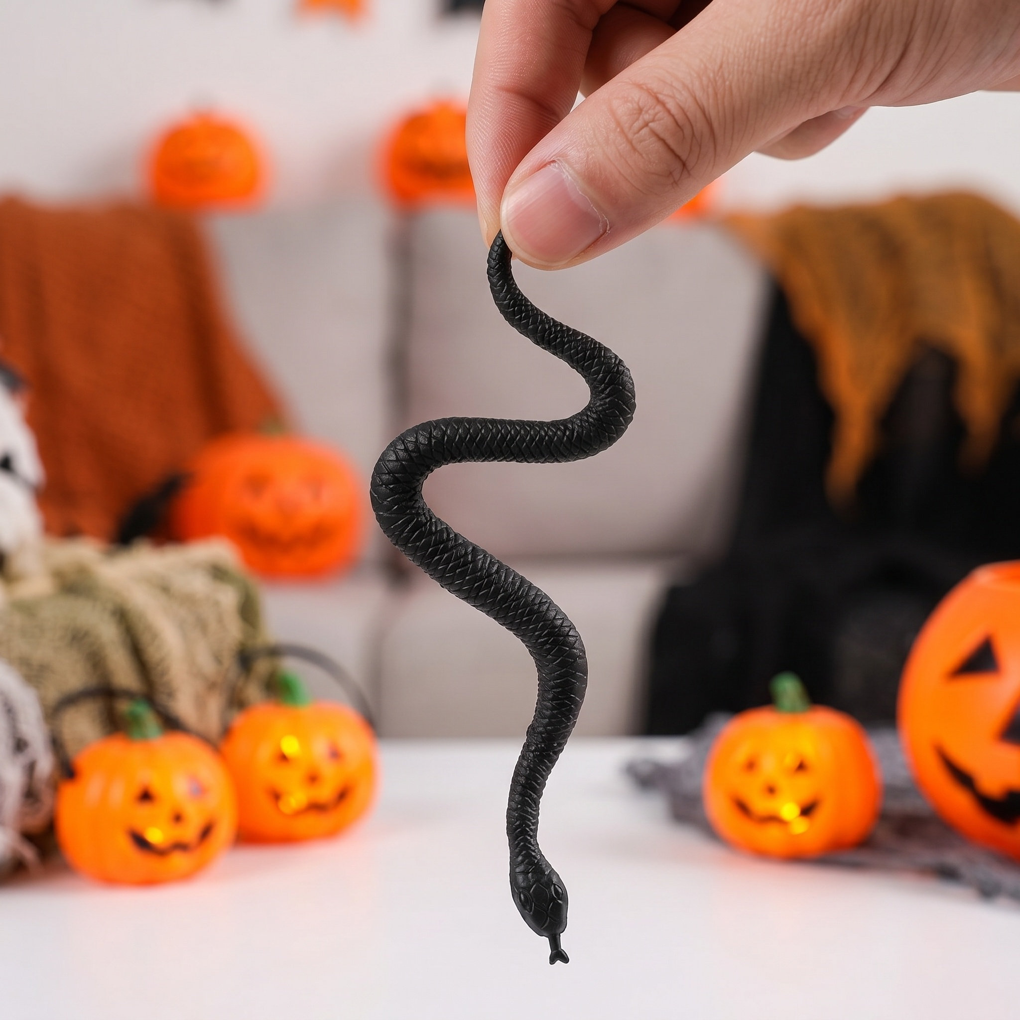 Prank Toys - 100pcs Realistic Scary Snake Props for